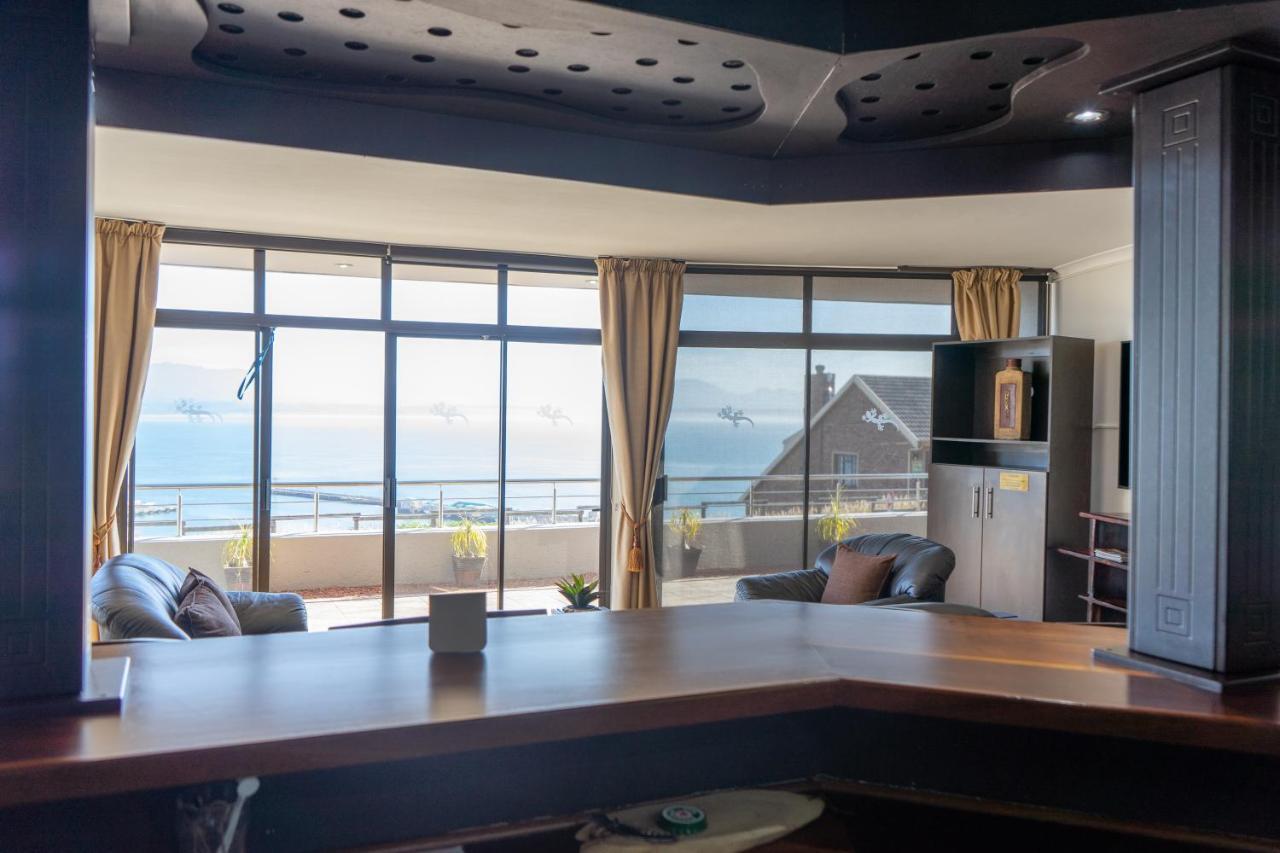 Bar-t-nique Guest House Mossel Bay Extérieur photo