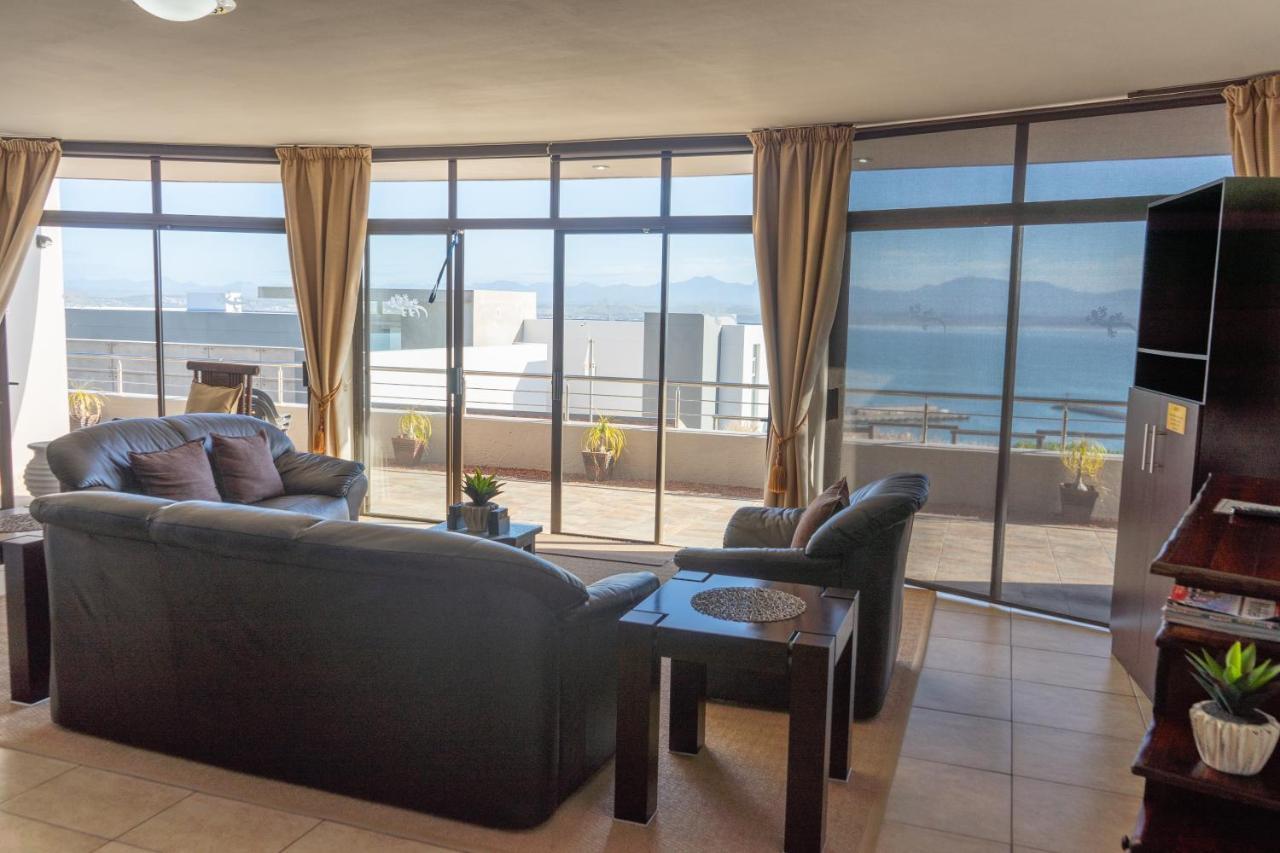 Bar-t-nique Guest House Mossel Bay Extérieur photo