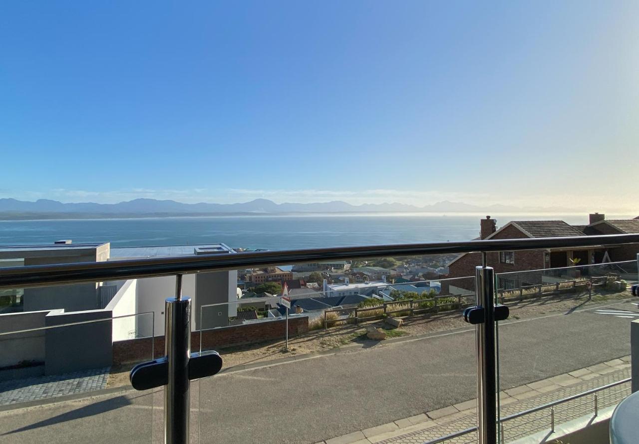 Bar-t-nique Guest House Mossel Bay Extérieur photo