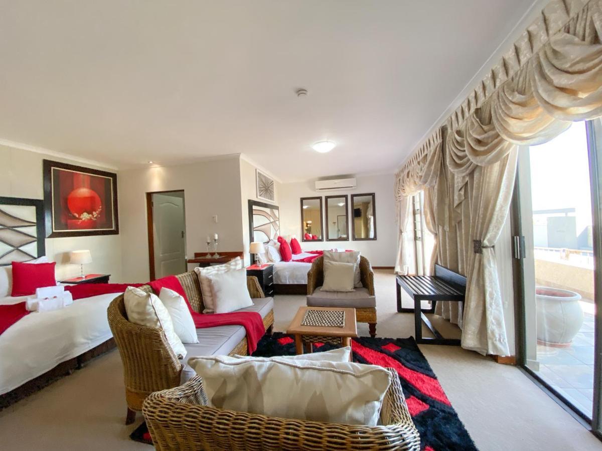Bar-t-nique Guest House Mossel Bay Extérieur photo