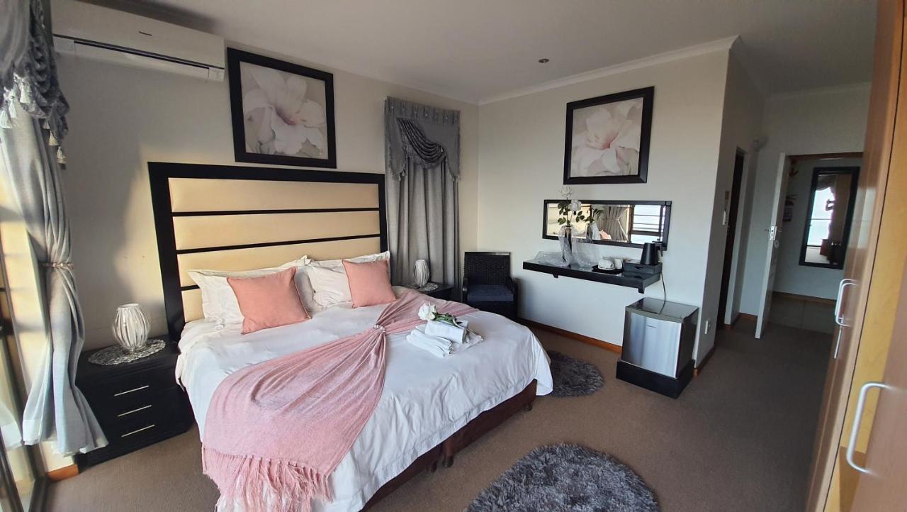 Bar-t-nique Guest House Mossel Bay Extérieur photo